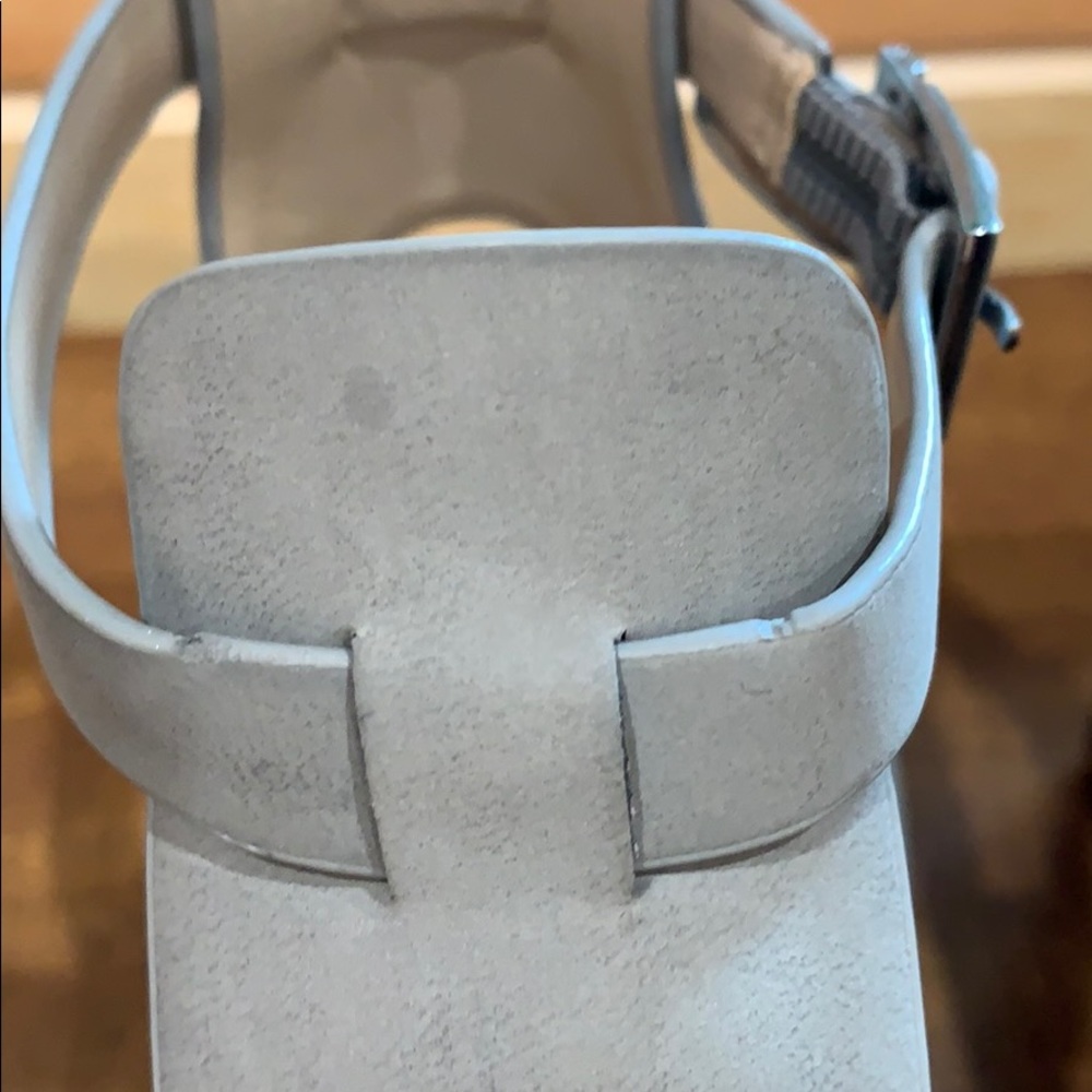 Sandals - Picture 7 of 7